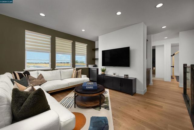 3576 Darnoch Ave., Lathrop, CA 95330