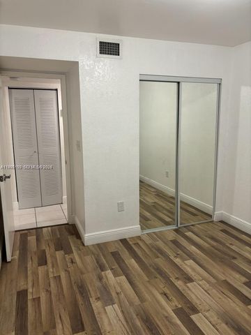 9403 Fontainebleau Blvd 211-21, Miami, FL 33172