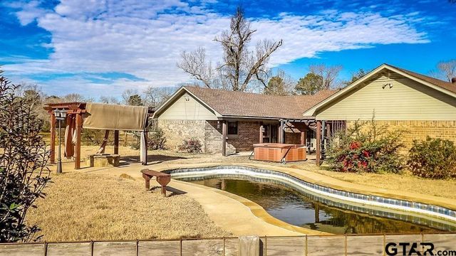 21781 CR 2160, Troup, TX 75789