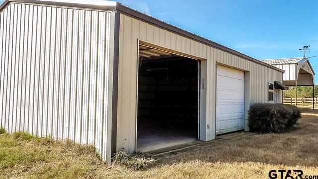 21781 CR 2160, Troup, TX 75789