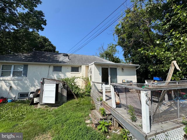 332 FERNWOOD AVE, Folsom, PA 19033