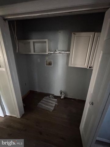 332 FERNWOOD AVE, Folsom, PA 19033