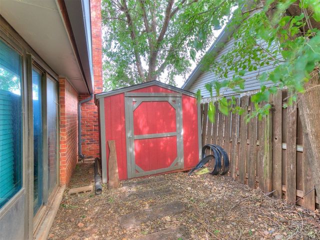 1604 Harvey Brown Drive, Kingfisher, OK 73750