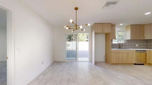 2356 N Blando Road, Palm Springs, CA 92262