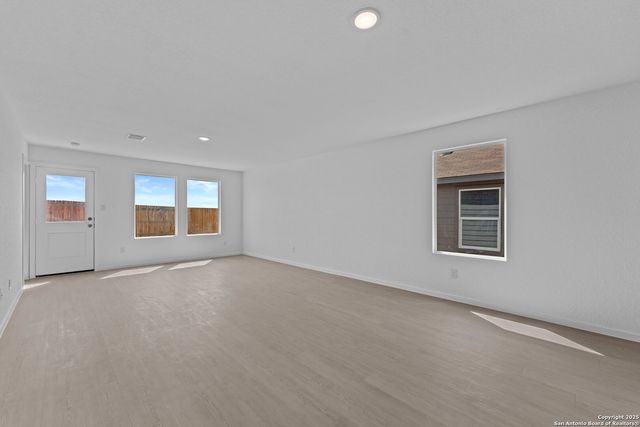 3769 Swift Fox Rd, New Braunfels, TX 78130