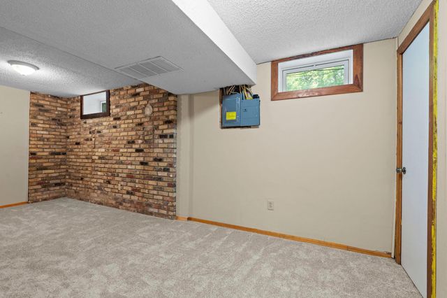 16249 Xenia Street NW, Andover, MN 55304