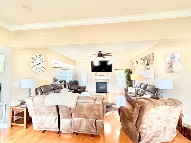 23 Angelfish Avenue, Russellville, AR 72802