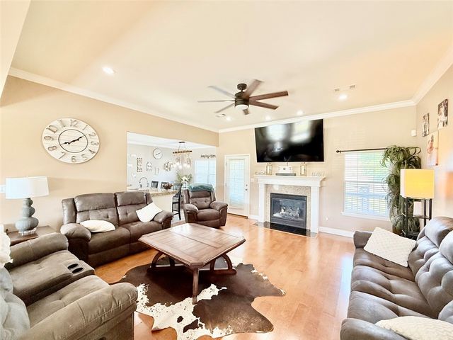 23 Angelfish Avenue, Russellville, AR 72802