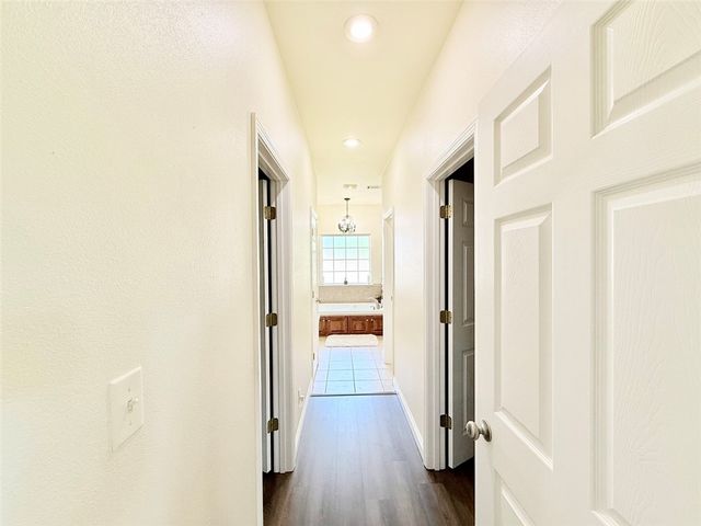 23 Angelfish Avenue, Russellville, AR 72802