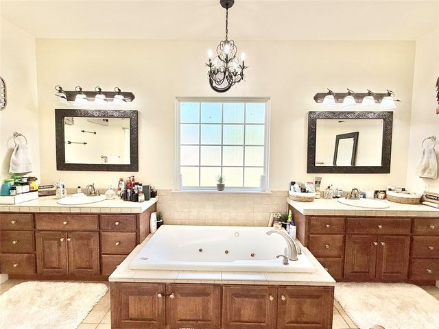 23 Angelfish Avenue, Russellville, AR 72802