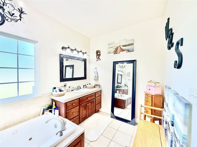 23 Angelfish Avenue, Russellville, AR 72802