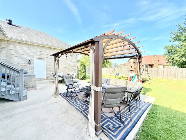 23 Angelfish Avenue, Russellville, AR 72802