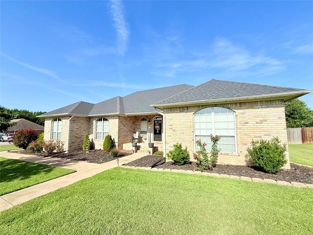 23 Angelfish Avenue, Russellville, AR 72802