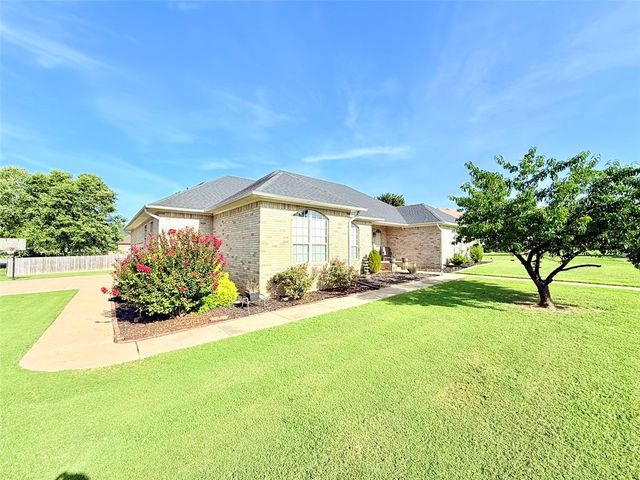 23 Angelfish Avenue, Russellville, AR 72802