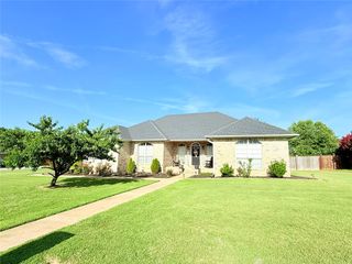 23 Angelfish Avenue, Russellville, AR 72802