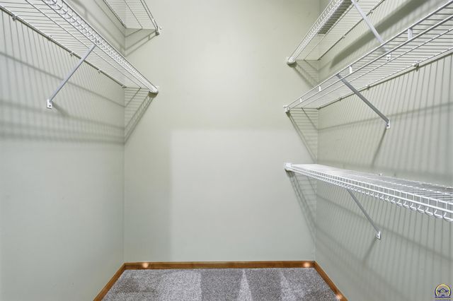 2828 Kelly Cir, Manhattan, KS 66502