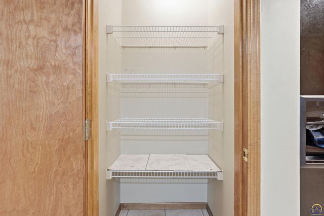 2828 Kelly Cir, Manhattan, KS 66502