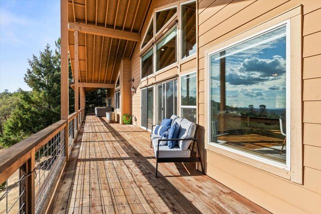 430 Pine Tree Cir, Pilot Hill, CA 95664
