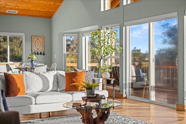 430 Pine Tree Cir, Pilot Hill, CA 95664