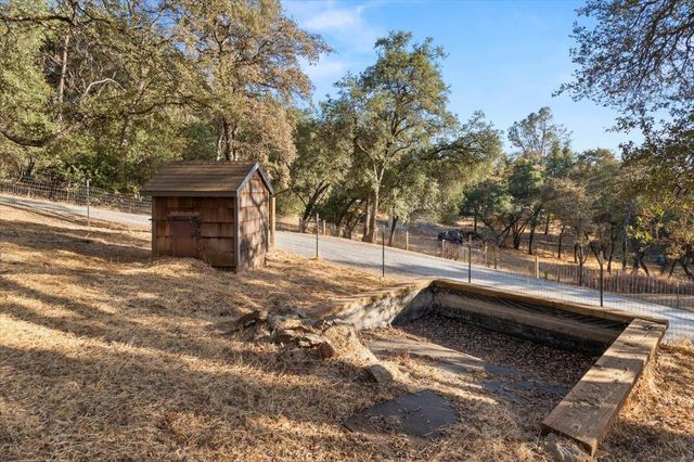 430 Pine Tree Cir, Pilot Hill, CA 95664