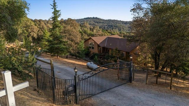 430 Pine Tree Cir, Pilot Hill, CA 95664