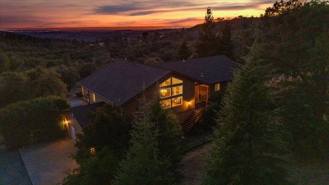 430 Pine Tree Cir, Pilot Hill, CA 95664