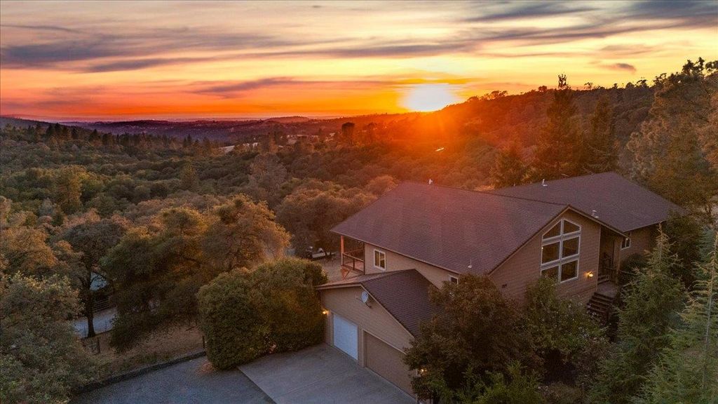 430 Pine Tree Cir, Pilot Hill, CA 95664