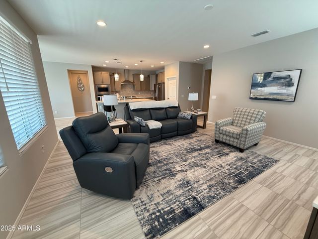 6395 W OAKMONT Court, Florence, AZ 85132