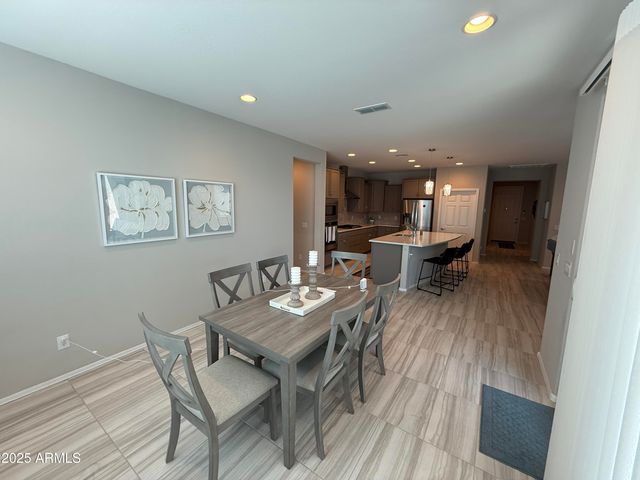 6395 W OAKMONT Court, Florence, AZ 85132