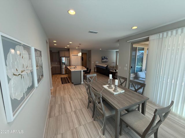 6395 W OAKMONT Court, Florence, AZ 85132