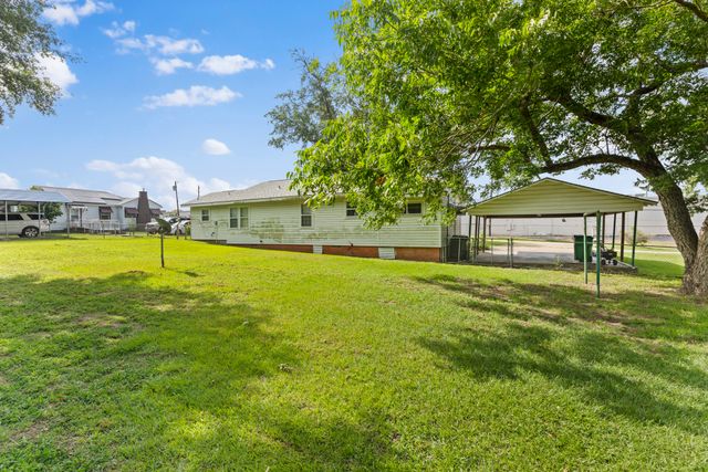117 Moore Drive, Palestine, TX 75801