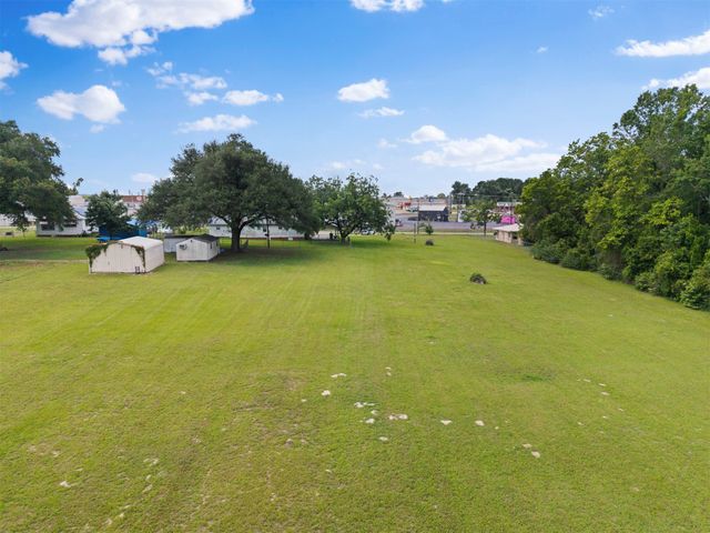 117 Moore Drive, Palestine, TX 75801