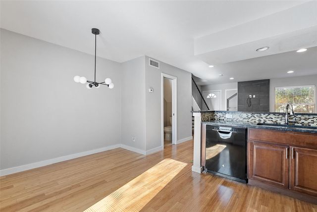 3601 Menchaca RD 117, Austin, TX 78704