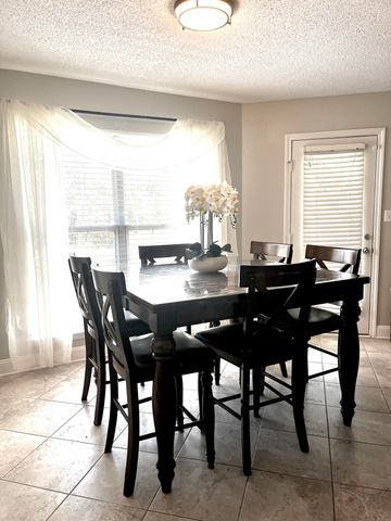 449 Ruckel Drive, Niceville, FL 32578