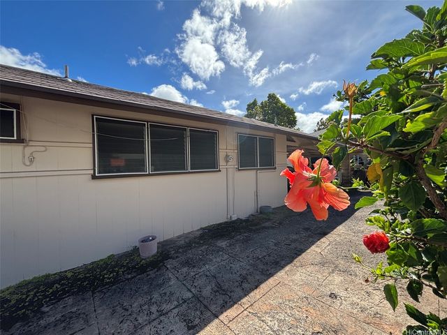 1356 Mamalu Street, Honolulu, HI 96817