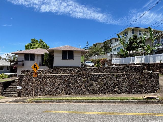 1356 Mamalu Street, Honolulu, HI 96817