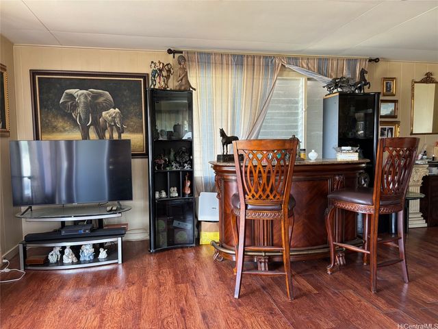 1356 Mamalu Street, Honolulu, HI 96817