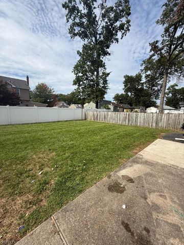 17 W Park Ave, Woodbridge Twp., NJ 07001