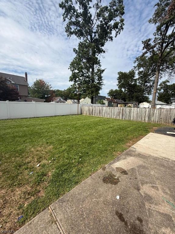 17 W Park Ave, Woodbridge Twp., NJ 07001 — photo 4