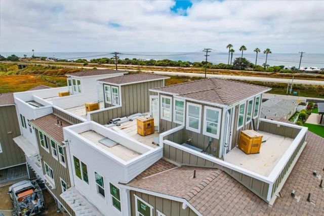 7504 Ponto Road, Carlsbad, CA 92011