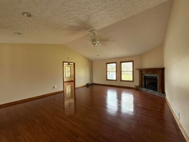 120 Ivy Drive, Jamestown, KY 42629