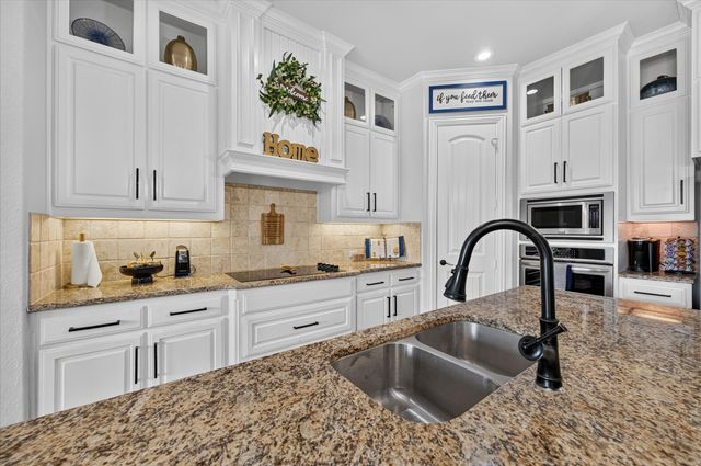 2310 River Bend Court, Midlothian, TX 76065