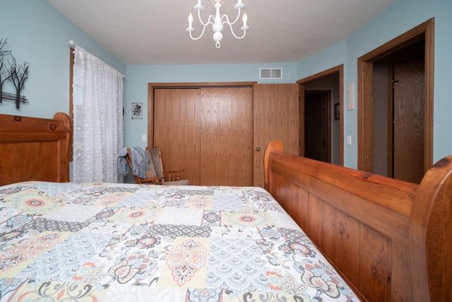 2724 Kelso Drive, Janesville, WI 53546