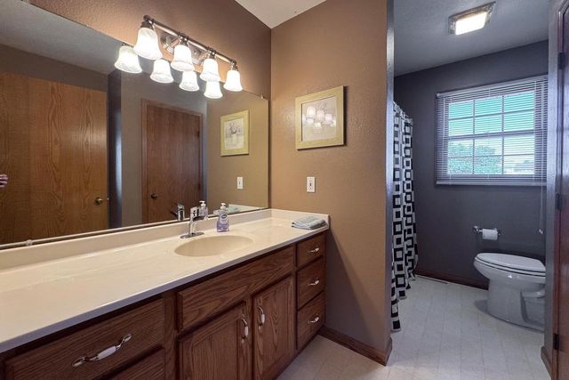 2724 Kelso Drive, Janesville, WI 53546