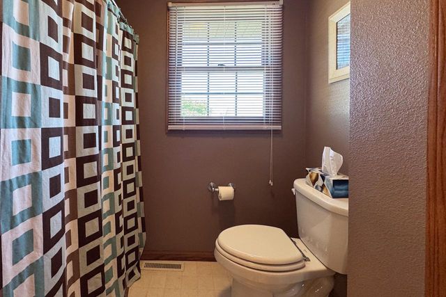 2724 Kelso Drive, Janesville, WI 53546