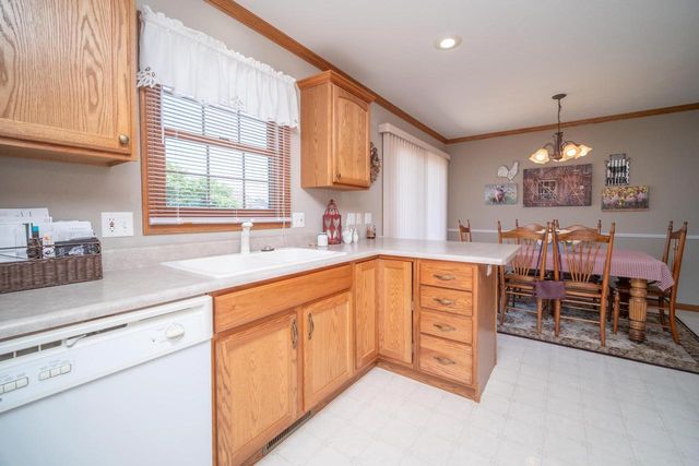 2724 Kelso Drive, Janesville, WI 53546