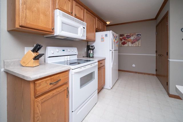 2724 Kelso Drive, Janesville, WI 53546
