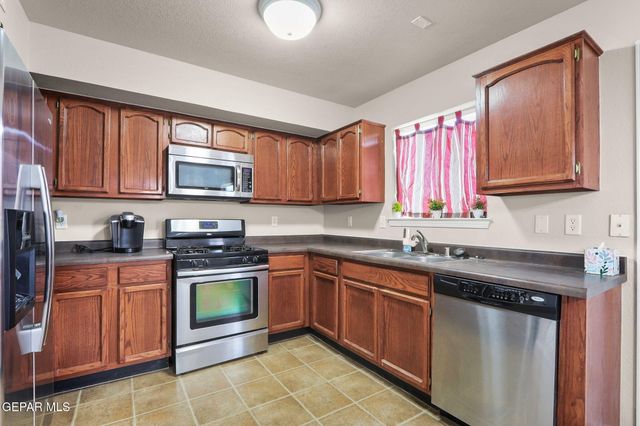 13247 NEW BRITTON Drive, El Paso, TX 79928
