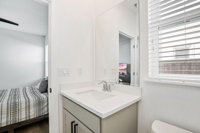 2849 Tacoma Dr, Lathrop, CA 95330