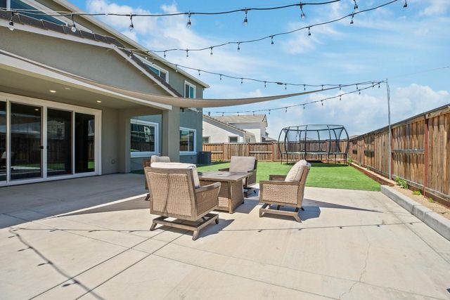 2849 Tacoma Dr, Lathrop, CA 95330